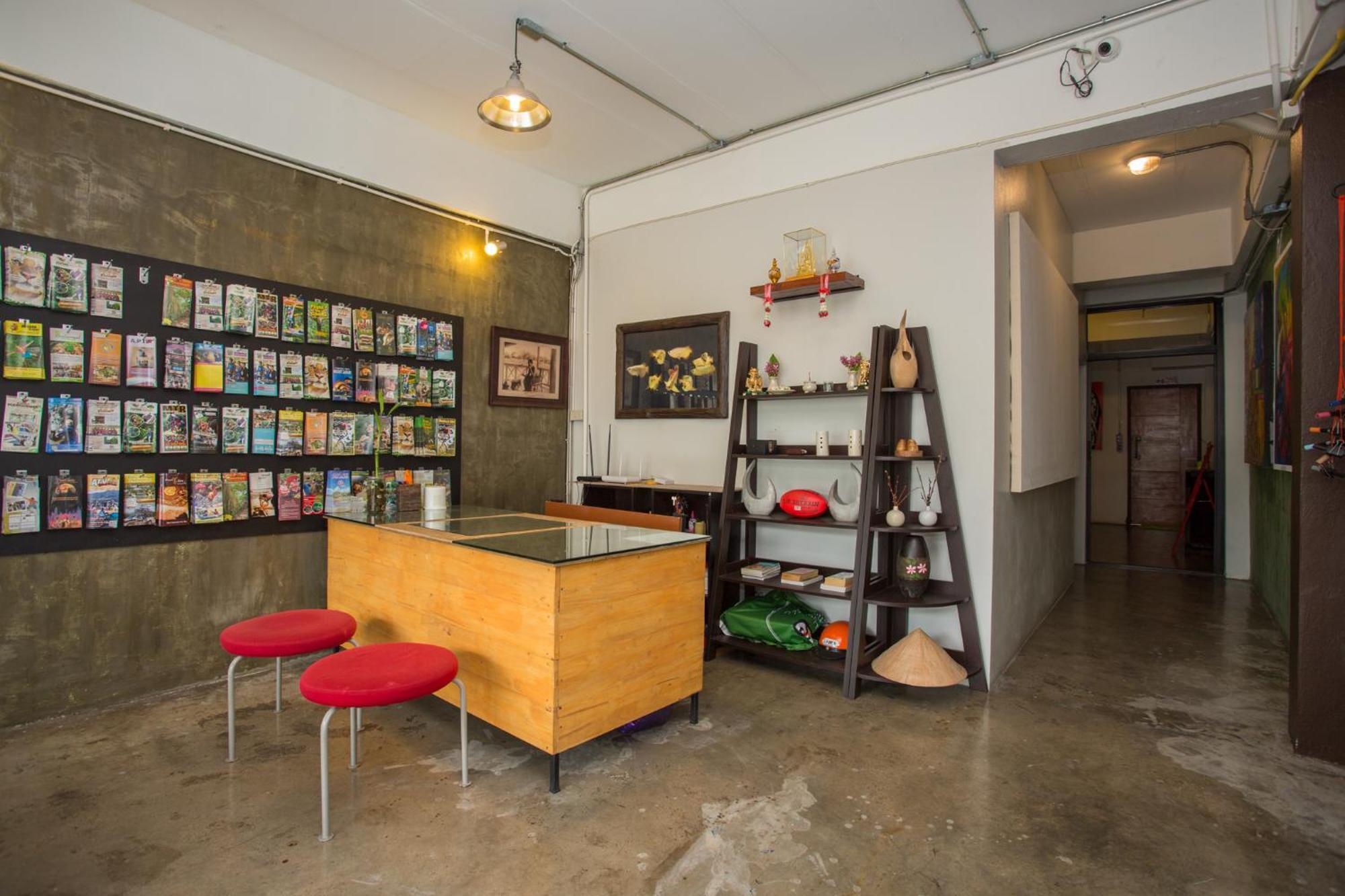 Zz Hostel เชียงใหม่ ภายนอก รูปภาพ