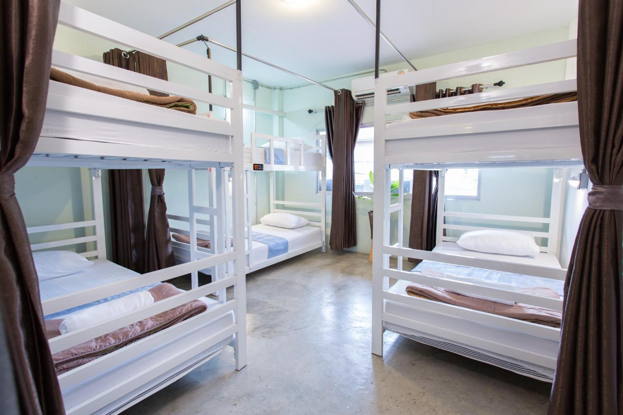 Zz Hostel เชียงใหม่ ภายนอก รูปภาพ
