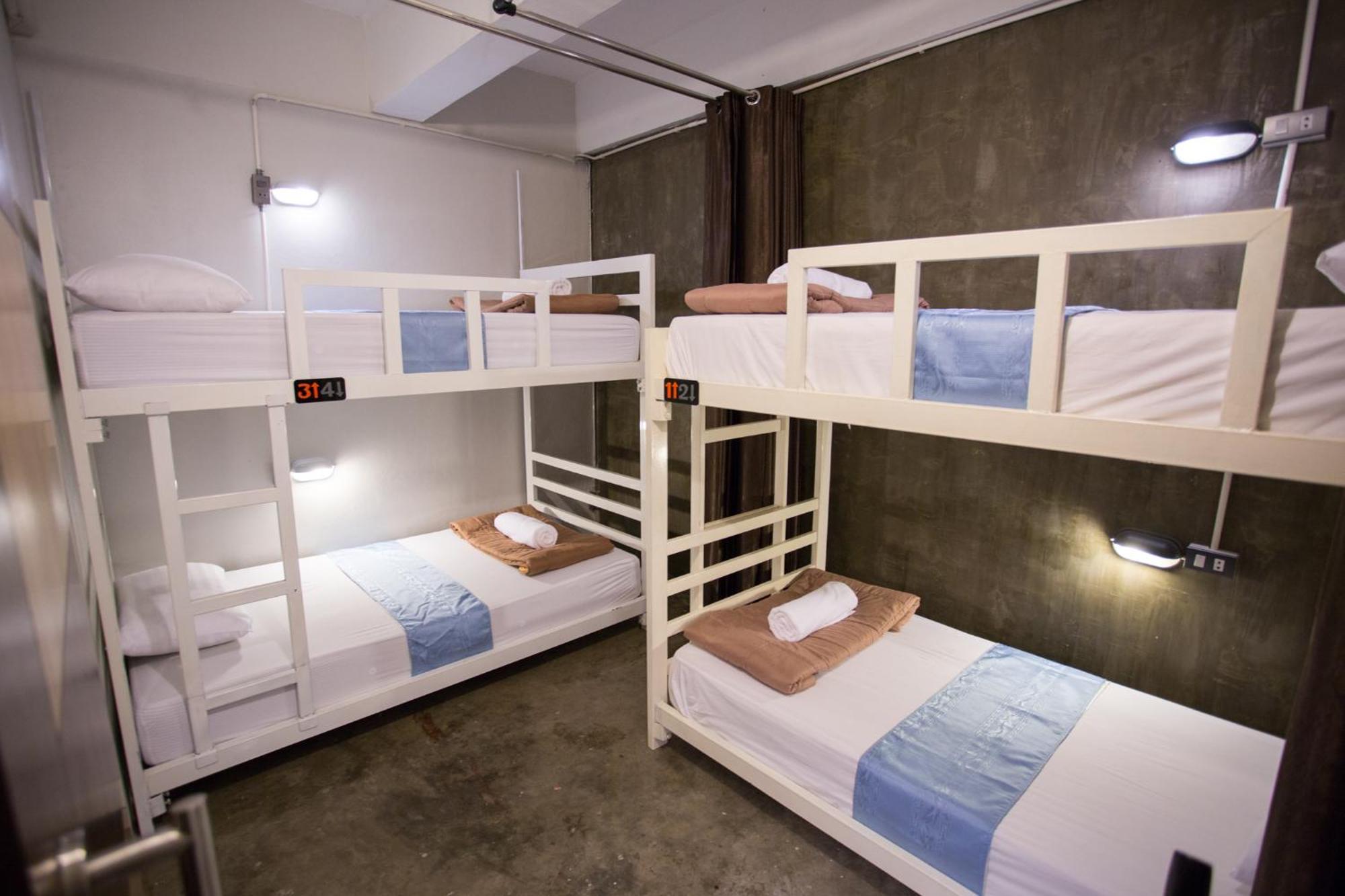 Zz Hostel เชียงใหม่ ภายนอก รูปภาพ