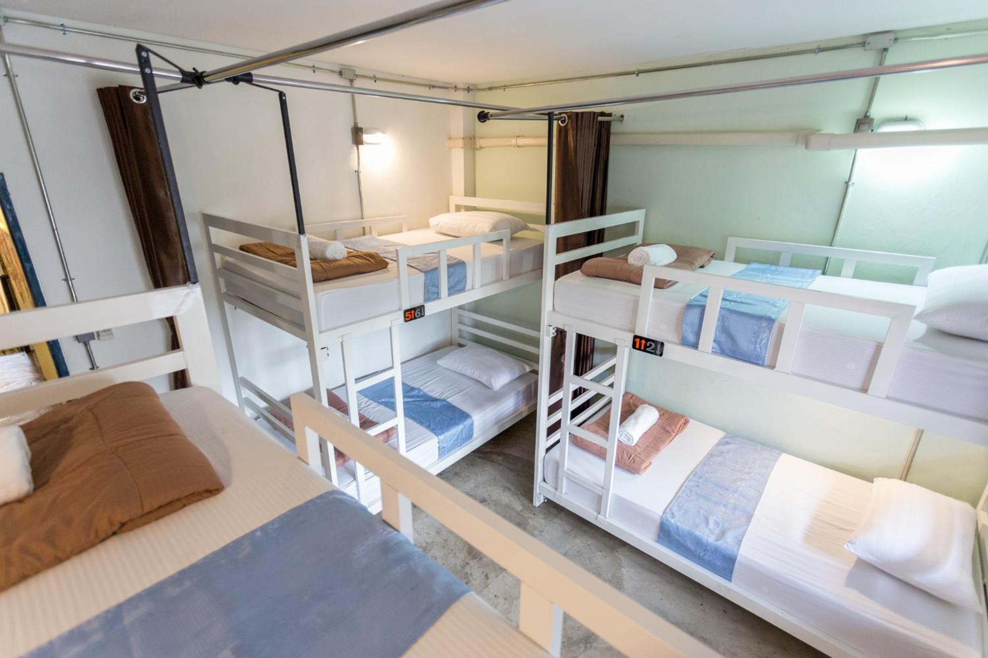 Zz Hostel เชียงใหม่ ภายนอก รูปภาพ