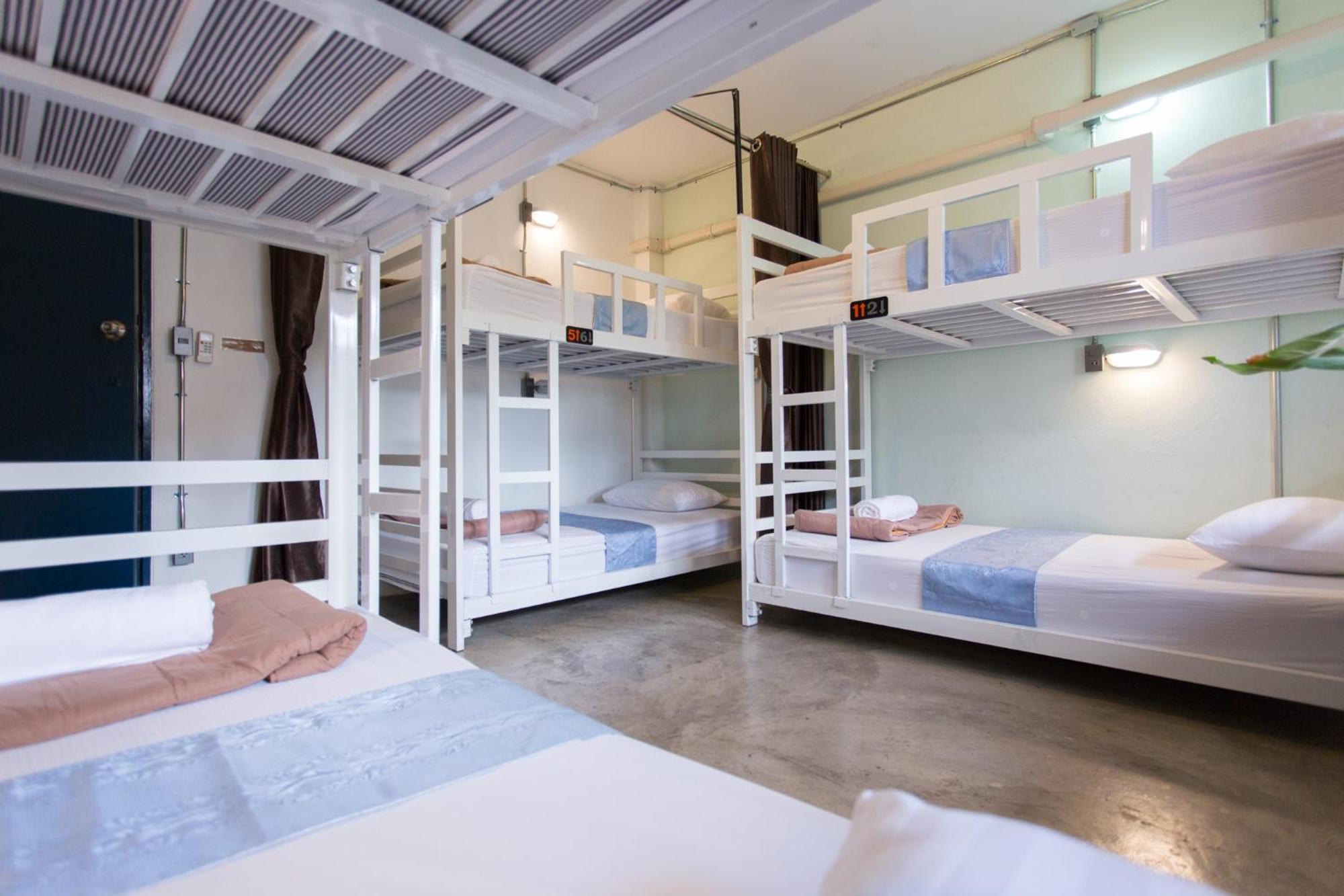 Zz Hostel เชียงใหม่ ภายนอก รูปภาพ