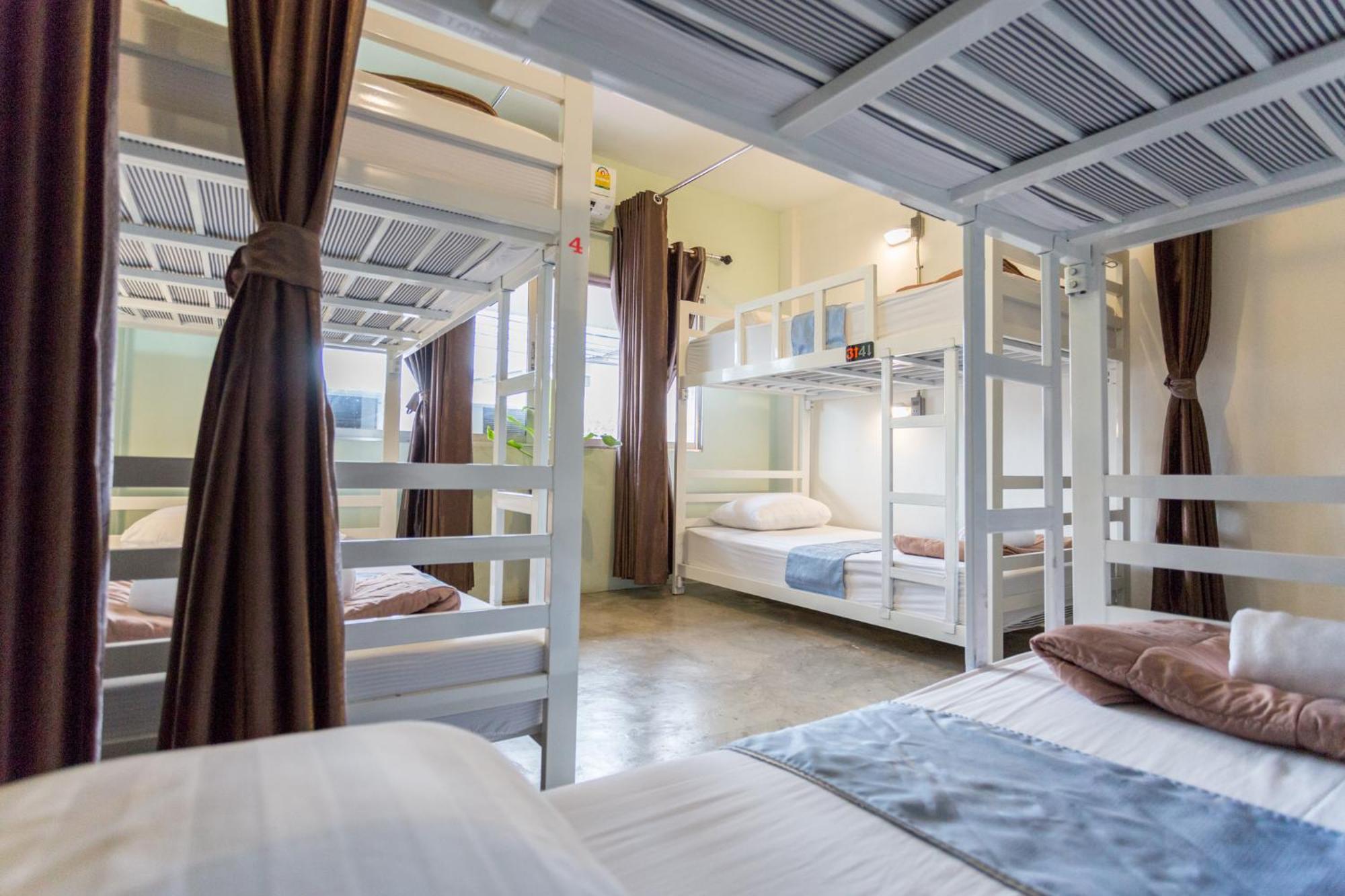 Zz Hostel เชียงใหม่ ภายนอก รูปภาพ