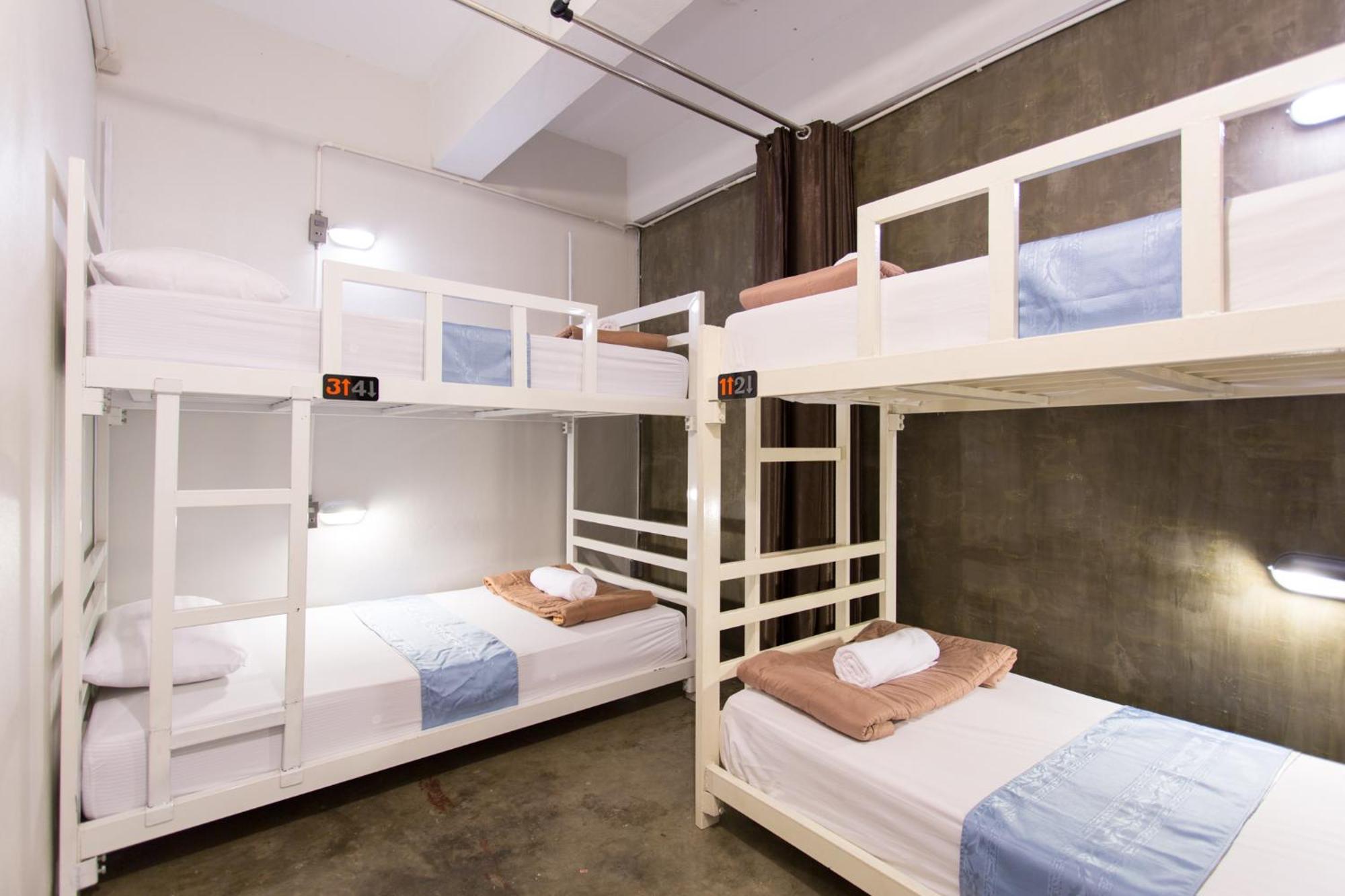 Zz Hostel เชียงใหม่ ภายนอก รูปภาพ