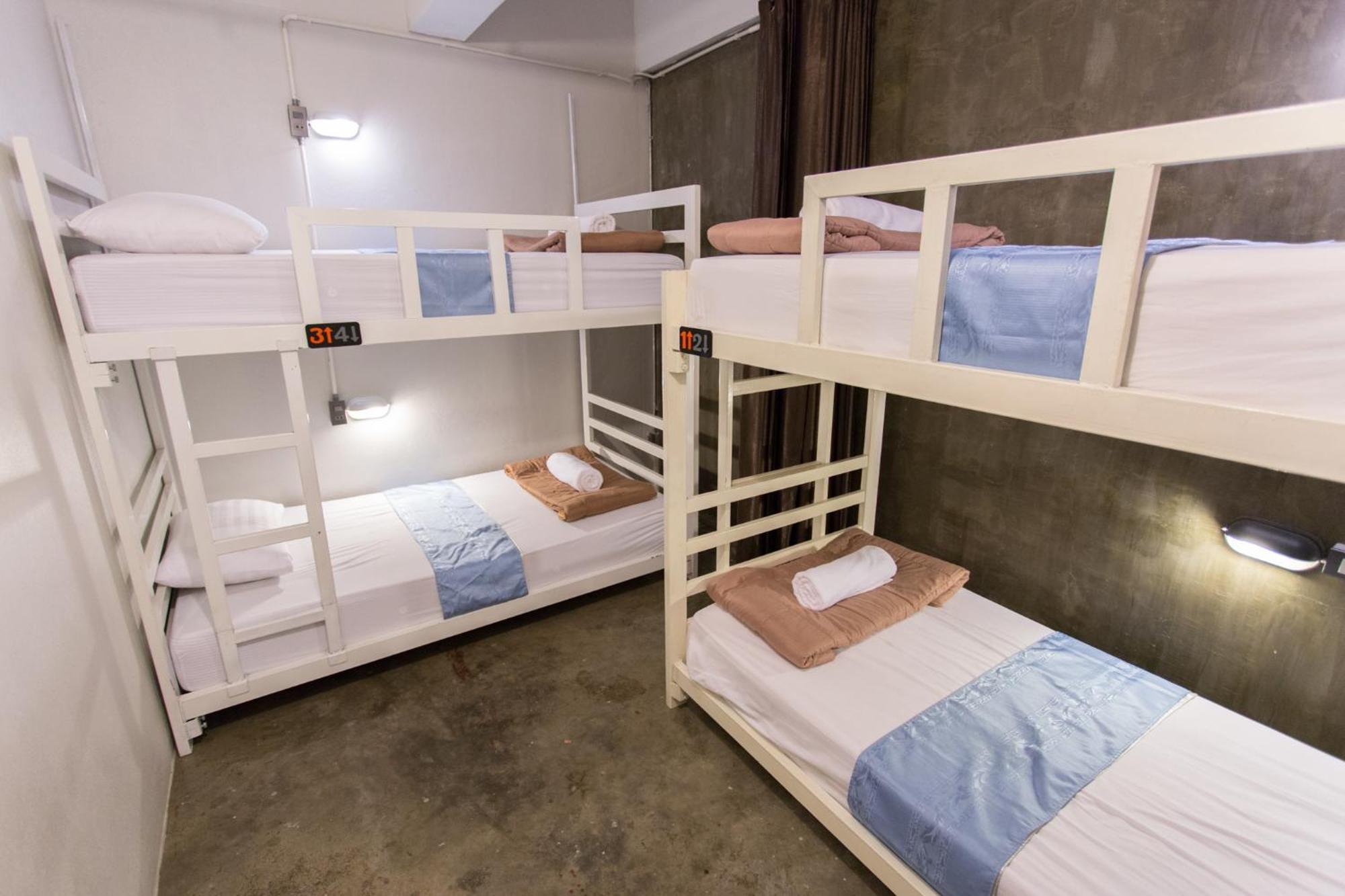 Zz Hostel เชียงใหม่ ภายนอก รูปภาพ