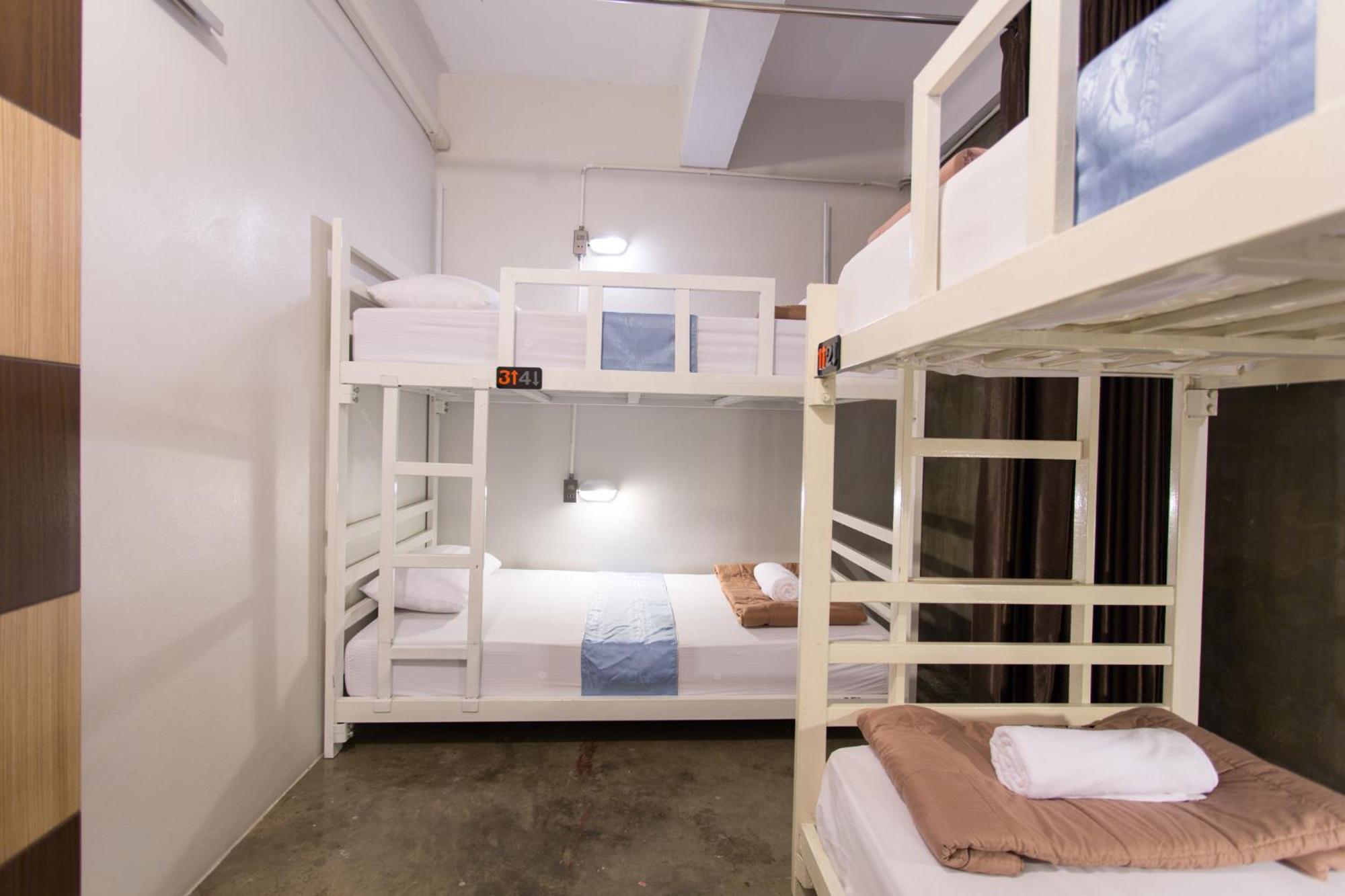 Zz Hostel เชียงใหม่ ภายนอก รูปภาพ