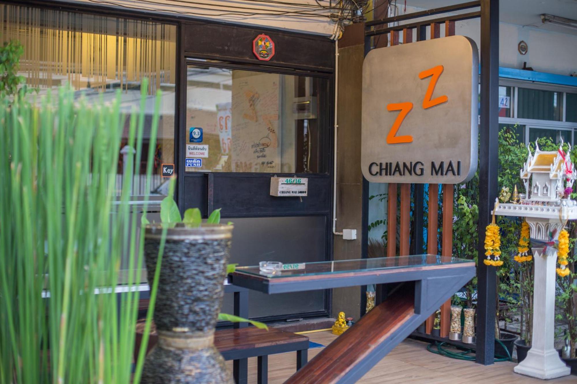 Zz Hostel เชียงใหม่ ภายนอก รูปภาพ